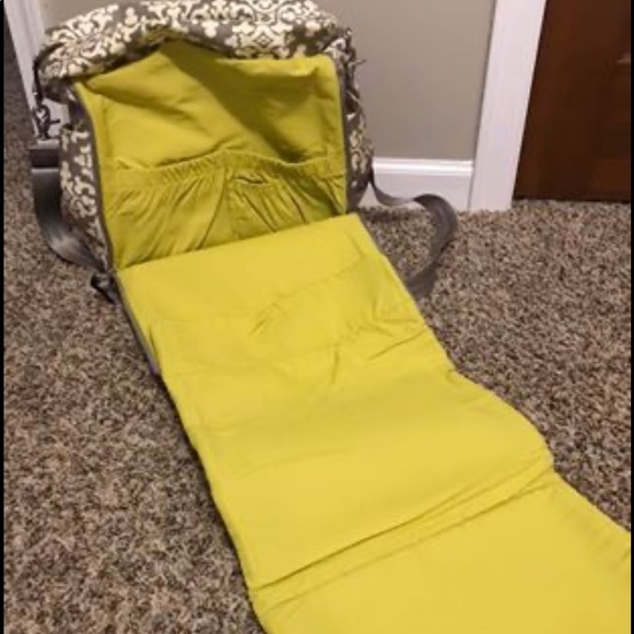 Petunia Pickle Bottom Boxy Back Pack Diaper Bag - Picture 3 of 3